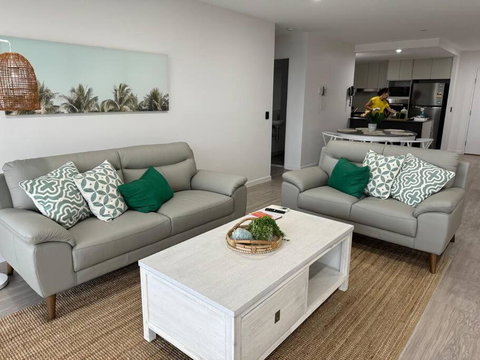 Luxury Spacious Apartment - Surfers Gold Coast 0