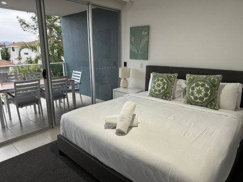 Luxury Spacious Apartment - Surfers Gold Coast 3