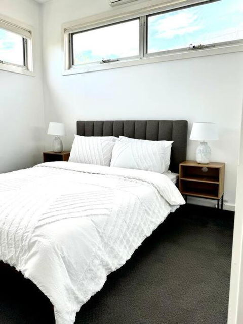Luxury Stay In Williamstown - Surfers Gold Coast 3