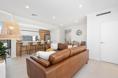 Luxury Urban Retreat - Surfers Gold Coast 0