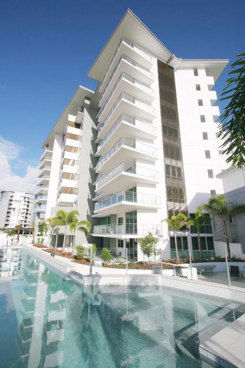 M1 Resort - Surfers Gold Coast 0