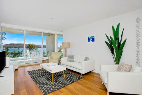 MAN29 - Beautiful 2 BR Apartment Manly Wharf Views - Surfers Gold Coast 1
