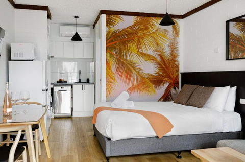 M Hotel - Surfers Gold Coast 1