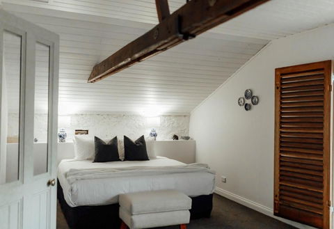 MARYBANK ESTATE - BARN LOFT - Surfers Gold Coast 1