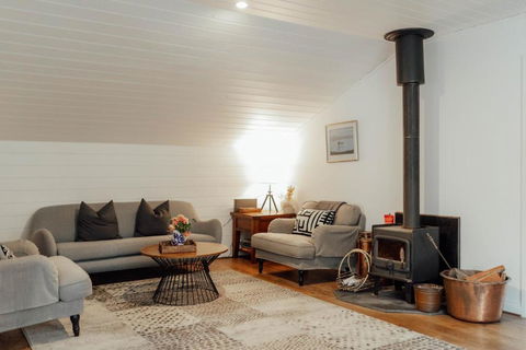 MARYBANK ESTATE - BARN LOFT - Surfers Gold Coast 0