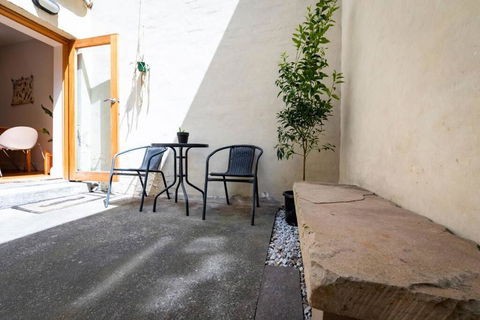 MELVINGTON BOUTIQUE APARTMENT IN HOBART CBD O - Surfers Gold Coast 1