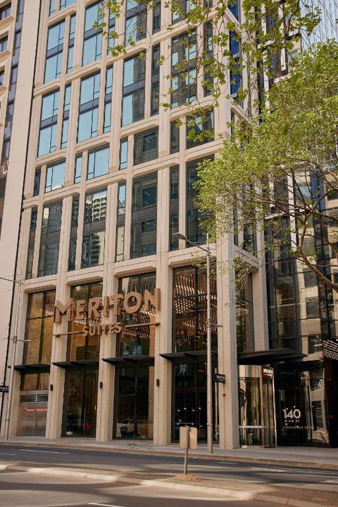 Meriton Suites Melbourne - Surfers Gold Coast 1