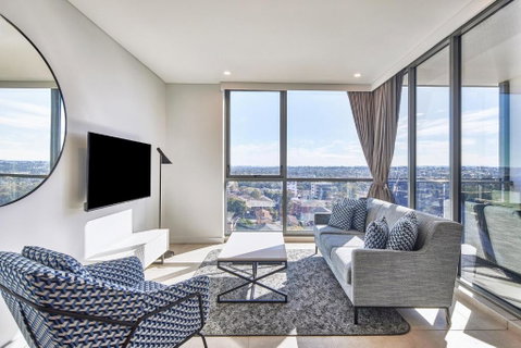 Meriton Suites Liverpool - Surfers Gold Coast 0