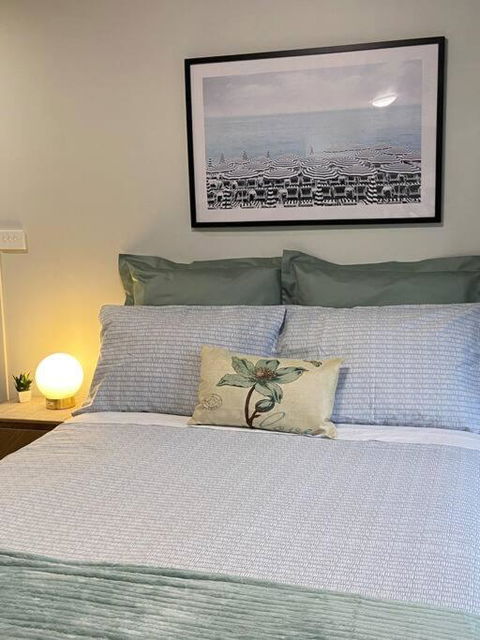 MEPLE, Tiny Home, Pets, Walk2Food, WiFi, Bfast, - Surfers Gold Coast 0