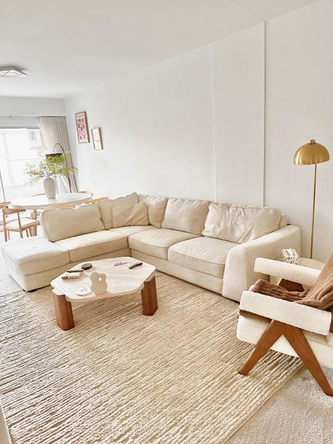 Modern 3BR Beachside Oasis - Surfers Gold Coast 0