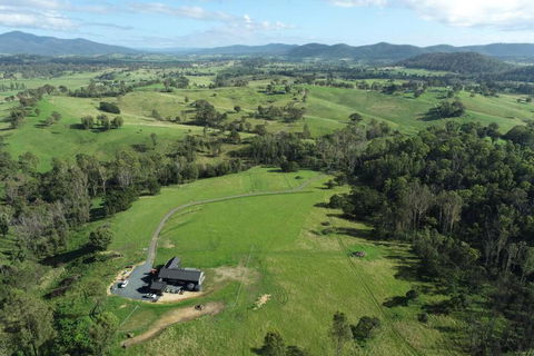 Modern Farmhouse - Surfers Gold Coast 2