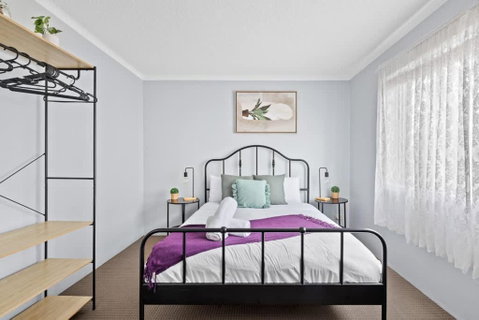 Modern Private Double Room - Central Spot At Liverpool - Shared Bathroom - Surfers Gold Coast 0