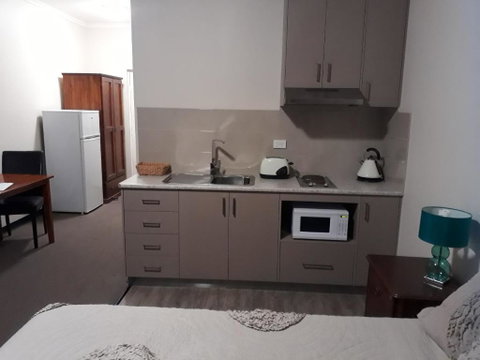 Moe Motor Inn - Contactless 24 Hour Checkinn Available - Surfers Gold Coast 3