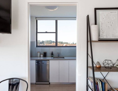 Mosman Bay Magic - Harbourview Studio With Rooftop - Surfers Gold Coast 3