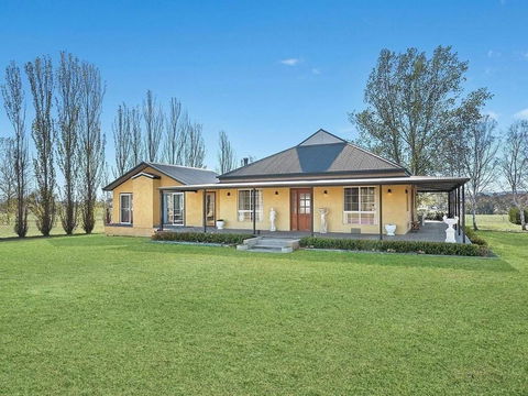 Mudgee Farm Stay - Surfers Gold Coast 0