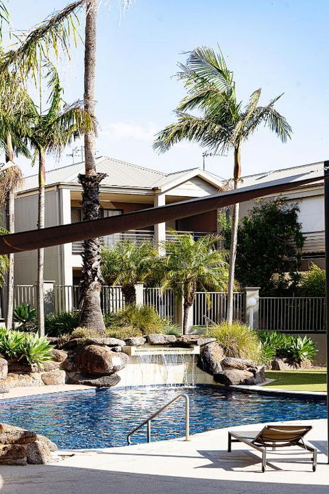 Mulwala Lakeside Apartment - Surfers Gold Coast 2