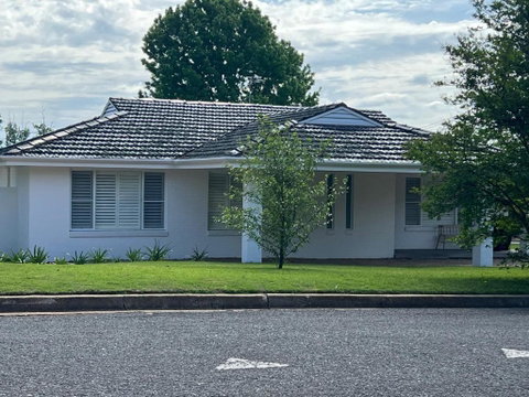 Narrandera Retreat - Surfers Gold Coast 0