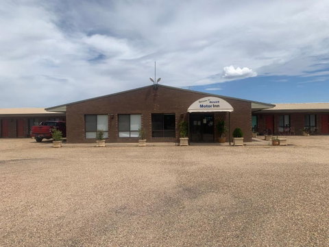 Newell Motor Inn Narrandera - Surfers Gold Coast 2