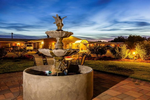 Newell Motor Inn Narrandera - Surfers Gold Coast 0