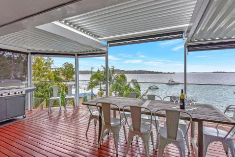 New Property Shimmer Shores Absolute Waterfront Retreat At Fishing Point, Lake Macquarie - Surfers Gold Coast 2