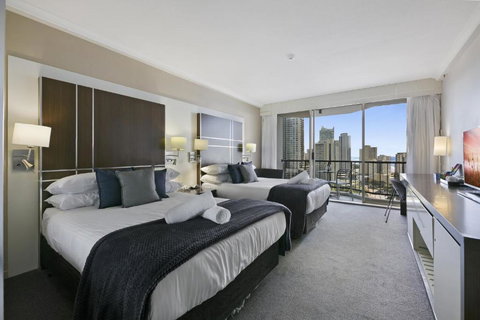 Ocean View 2-Bed Studio In The Heart Of Surfers - Surfers Gold Coast 1