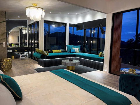 On Eagle Wings Mountain Retreat & Spa - Surfers Gold Coast 1