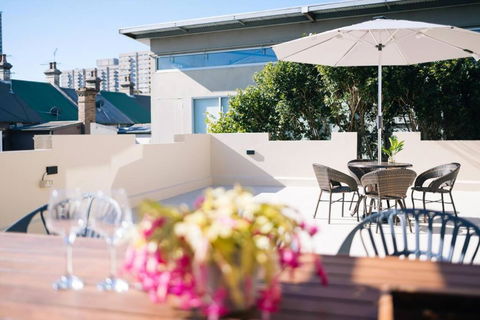 OnceUp A BlueMoon Terrace Nr CBD - Surfers Gold Coast 0