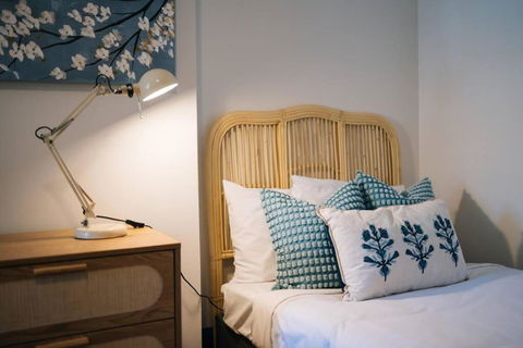 OnceUp A BlueMoon Terrace Nr CBD - Surfers Gold Coast 1