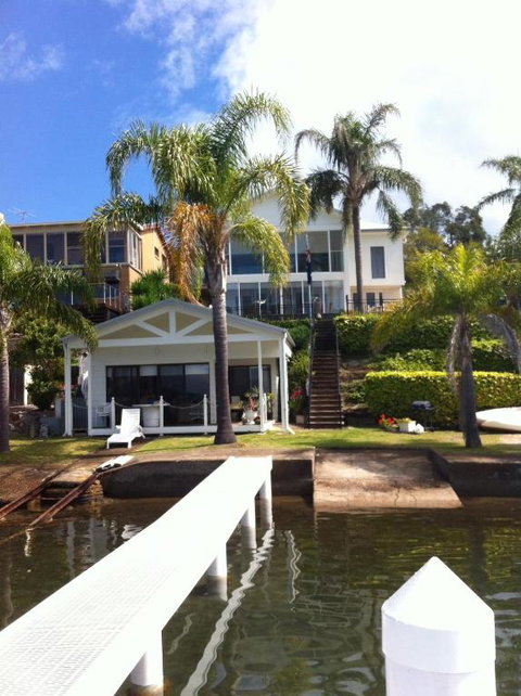 Overnight Reflections B&B - Surfers Gold Coast 0