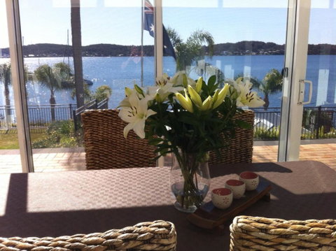 Overnight Reflections B&B - Surfers Gold Coast 2