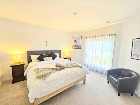 Panayil BeachHouse ! Stunning Ocean Views! - Surfers Gold Coast 1