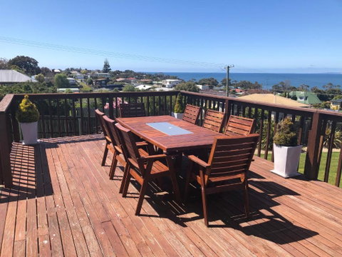 Panoramic Views On Walter - Surfers Gold Coast 0