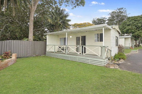 Paradise Palms Caravan Park - Surfers Gold Coast 1