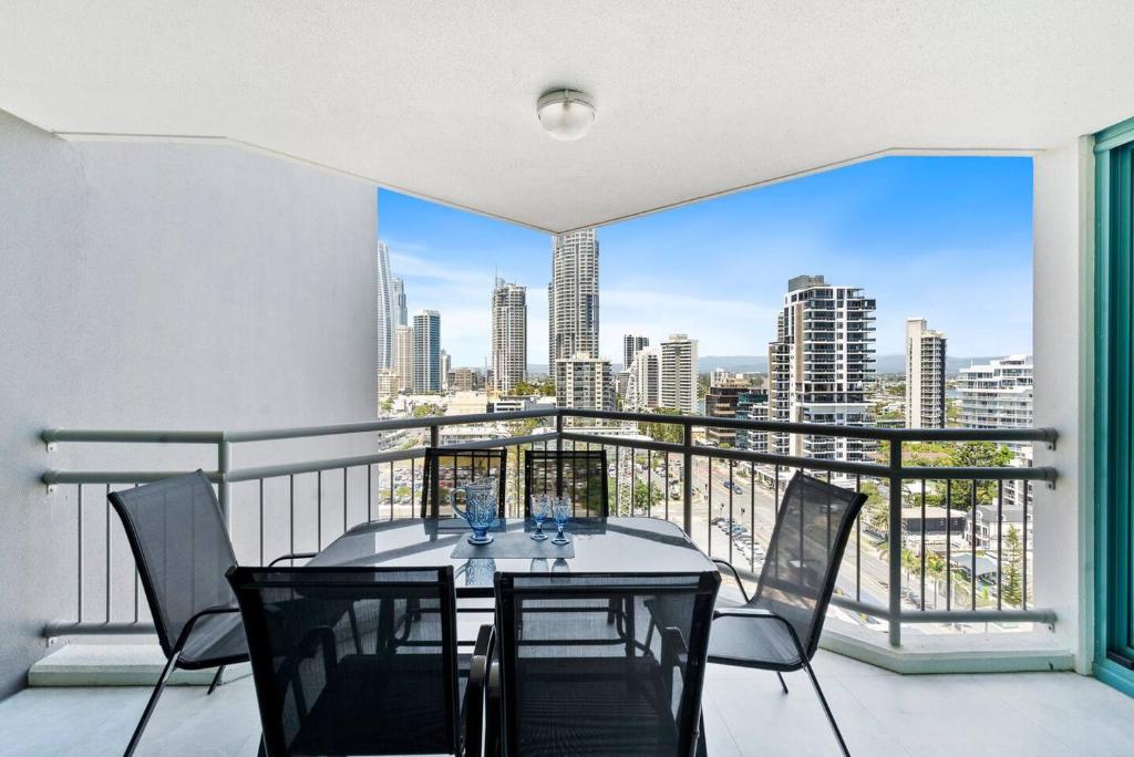 Paradise Peak - A Refined Resort-style Lifestyle
