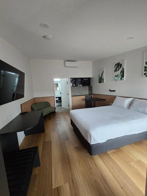 Parkview Motor Inn - Surfers Gold Coast 2