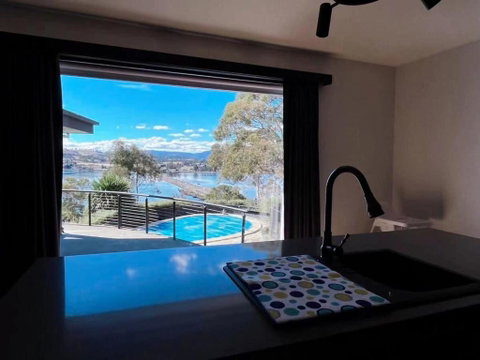 Peaceful House With Great Ocean & Mountain View - Surfers Gold Coast 2