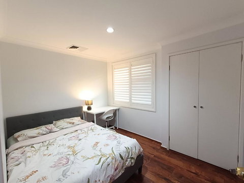 Peaceful Room In Modern Baulkham Hills Home - BH3 - Surfers Gold Coast 0