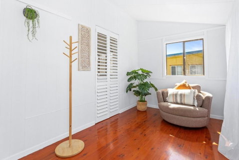 Perfect Cooee Bay Beach Getaway! - Surfers Gold Coast 1