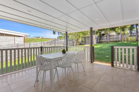 Perfect Cooee Bay Beach Getaway! - Surfers Gold Coast 2
