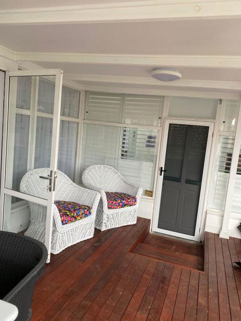 Plantation House Bathurst 109Mitre - Surfers Gold Coast 0