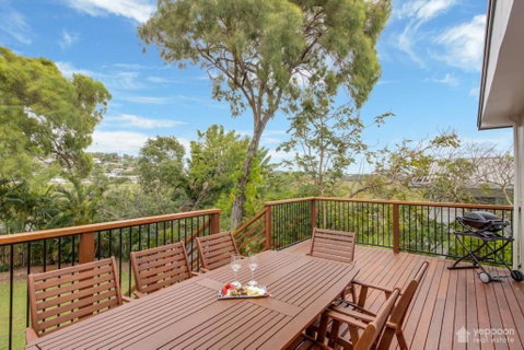Poppies Cottage - Cooee Bay Beachside Retreat - Surfers Gold Coast 0