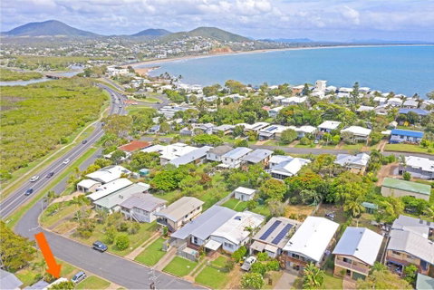 Poppies Cottage - Cooee Bay Beachside Retreat - Surfers Gold Coast 2