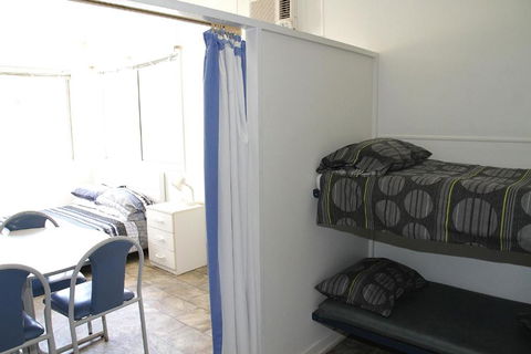 Port Lincoln Caravan Park - Surfers Gold Coast 2