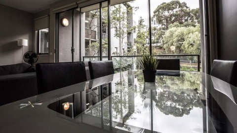 ReadySet Apartments On Altona - Surfers Gold Coast 1