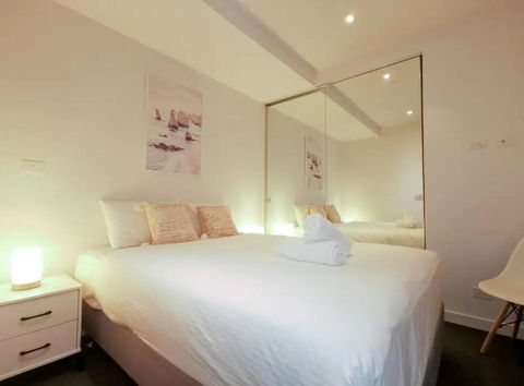 PR126-1 BR Comfy Stay Next To Station With FREE Parking - Surfers Gold Coast 0