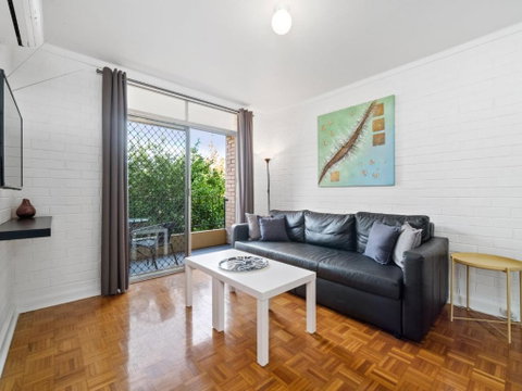 Pronto Apartments - Surfers Gold Coast 2