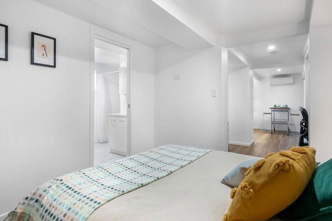 Prime Location, Stylish Space - Surfers Gold Coast 2