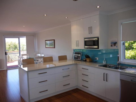 Prime Location - Totally Refurbished - Surfers Gold Coast 1