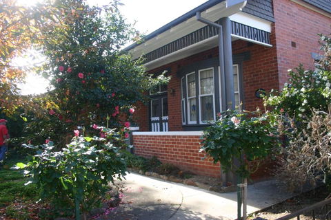 Primrose Cottage - Surfers Gold Coast 1