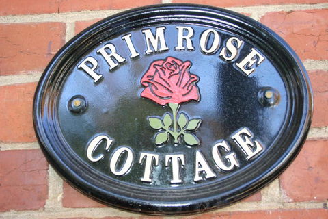Primrose Cottage - Surfers Gold Coast 0